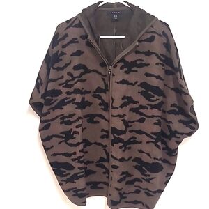 Tahari hooded and zippered knit sweater or cape.  Size S/M.